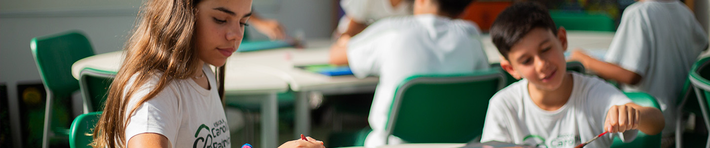 Carolina Patrício Bilingual School students